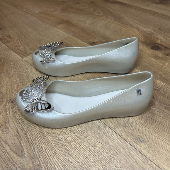 Mel by Melissa Ultragirl Fly II Flat size 3 - Picture 9 of 12